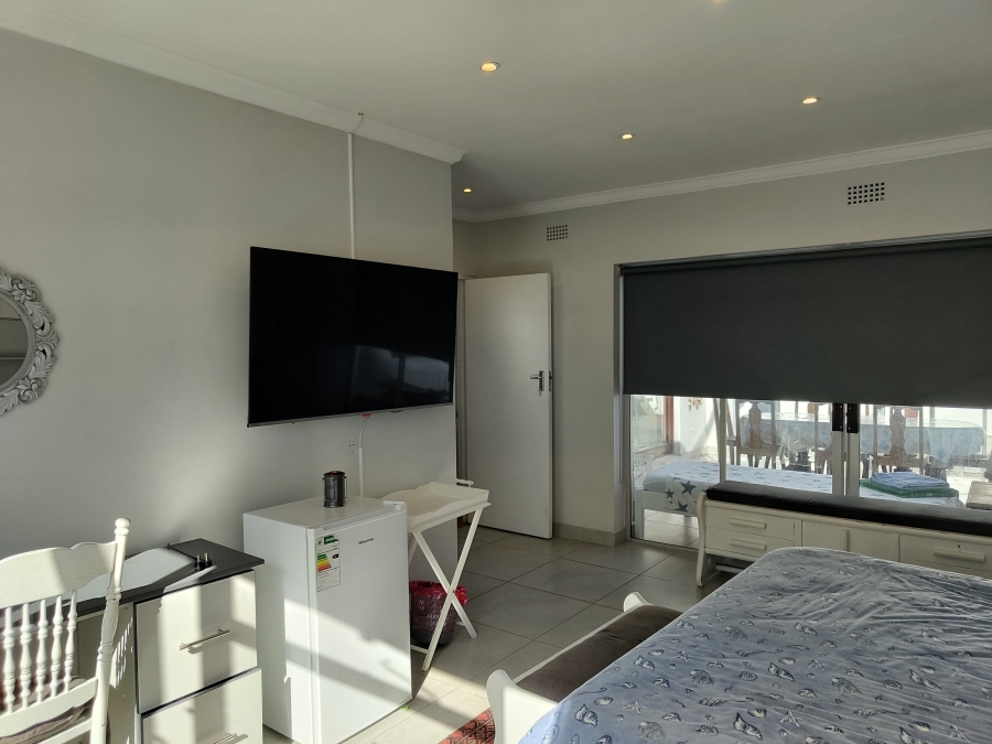 To Let 3 Bedroom Property for Rent in Stilbaai Wes Western Cape